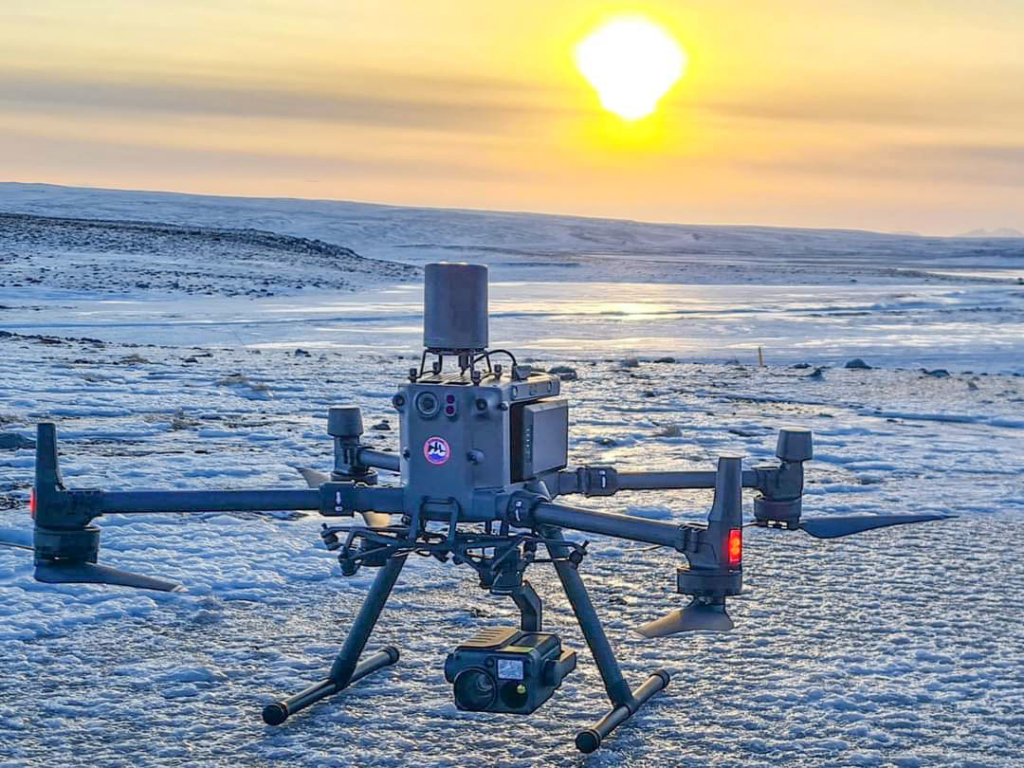 Björgunarsveitin Strákar - Drone - Dróni - Flygildi